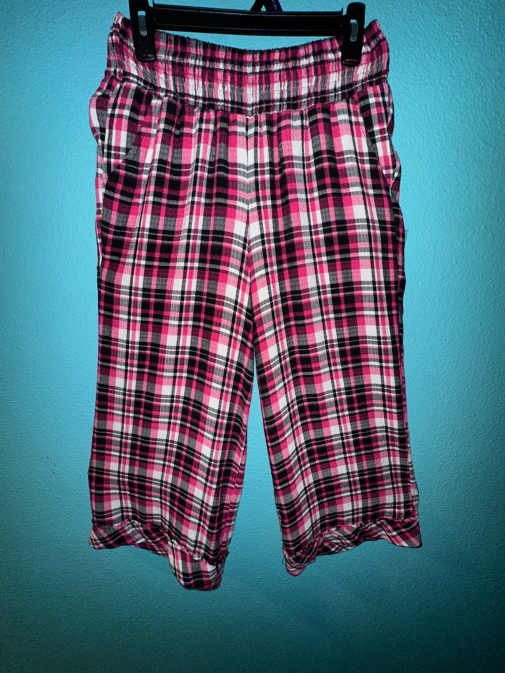 torrid sleep Pink Black White Plaid Pull-On womens  ankle cropped Bottoms